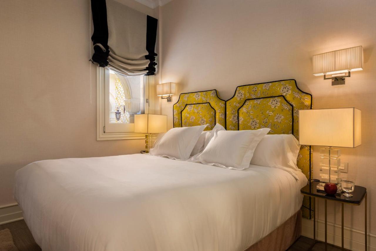 Casa De Triana Luxury Suites By Casa Del Poeta Севилья Экстерьер фото
