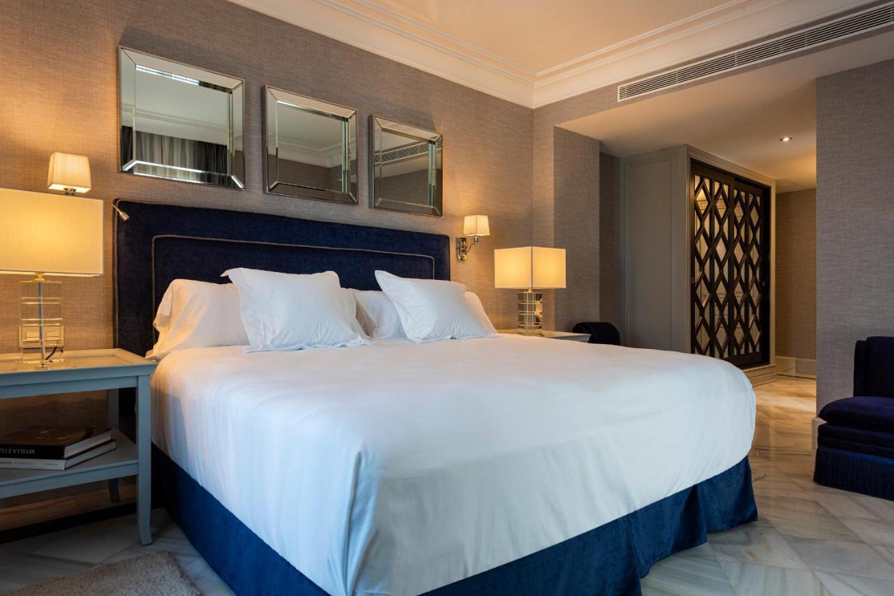 Casa De Triana Luxury Suites By Casa Del Poeta Севилья Экстерьер фото