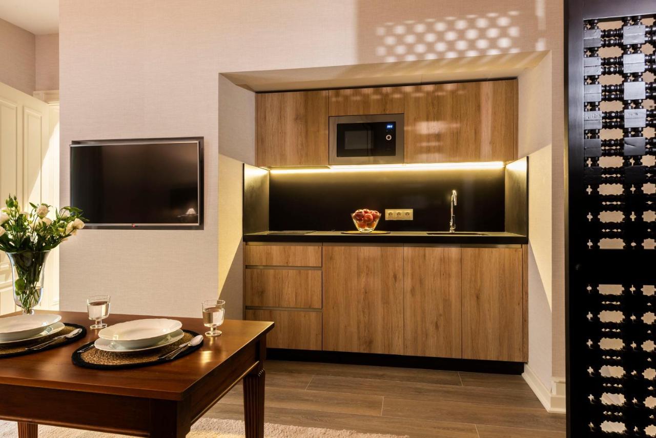 Casa De Triana Luxury Suites By Casa Del Poeta Севилья Экстерьер фото