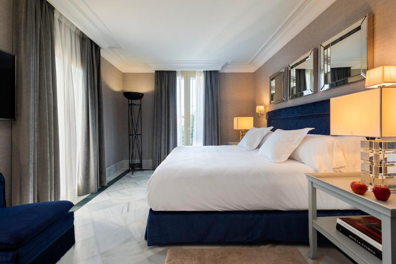 Casa De Triana Luxury Suites By Casa Del Poeta Севилья Экстерьер фото
