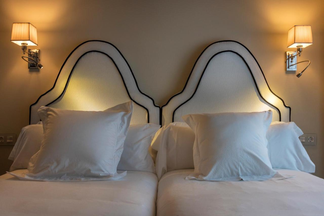 Casa De Triana Luxury Suites By Casa Del Poeta Севилья Экстерьер фото