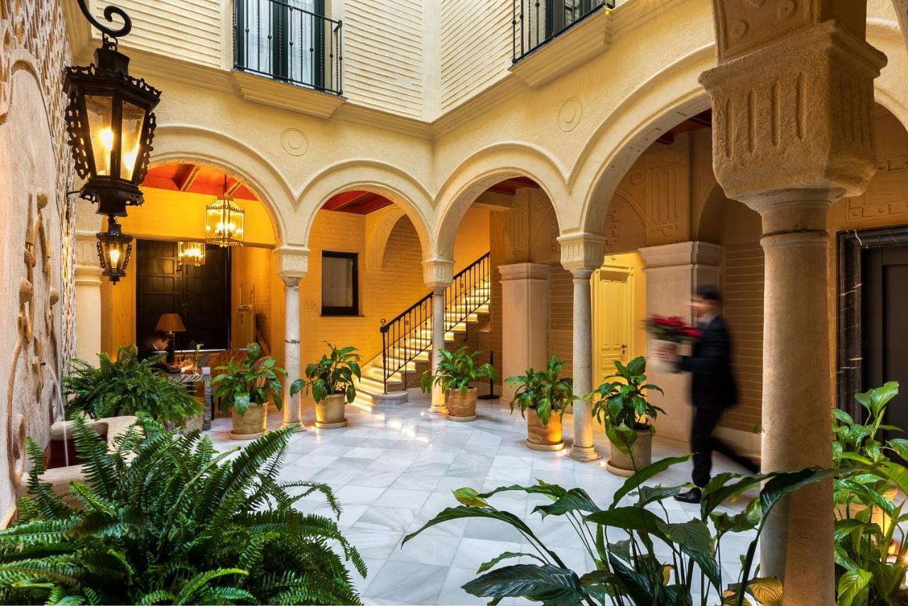 Casa De Triana Luxury Suites By Casa Del Poeta Севилья Экстерьер фото